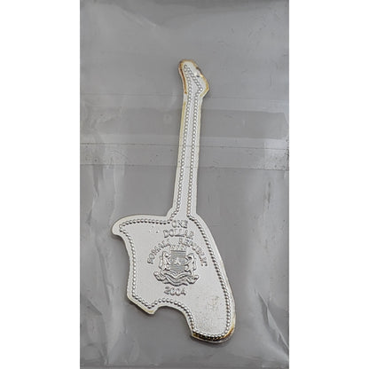 #4/6 Klein - E-Gitarrenserie (50. Jahrestag der Rock'n'Roll-Musik), versilbert und emailliert