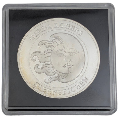 Sternzeichen Stier - Gerda Rogers, teilvergoldet, teilkoloriert