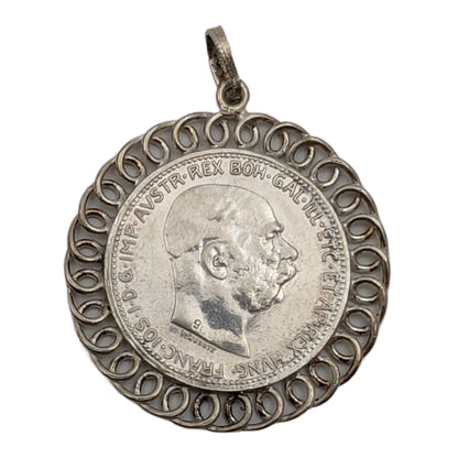 Franz Joseph I., Habsburg, gefasst mit Öse